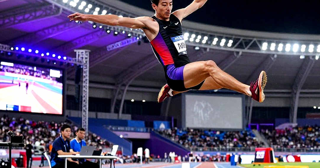 Athletics in the Regular Season: Wind, Altitude, Shoes, and the Tickets Nobody Sees Athletics in the Regular Season: Wind, Altitude, Shoes, and the Tickets Nobody Sees