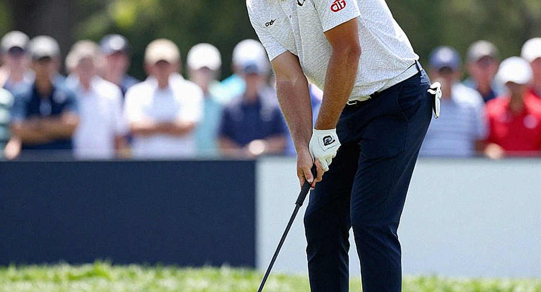 Tiger Woods có được lái xe golf sau khi bị tước bằng lái? Câu hỏi khiến công tố viên 'bó tay'