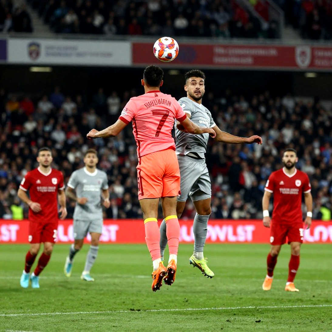 When the Printer Refuses to Spit Out Paper: A Vietnamese Football Analysis Dies of Empty Input When the Printer Refuses to Spit Out Paper: A Vietnamese Football Analysis Dies of Empty Input