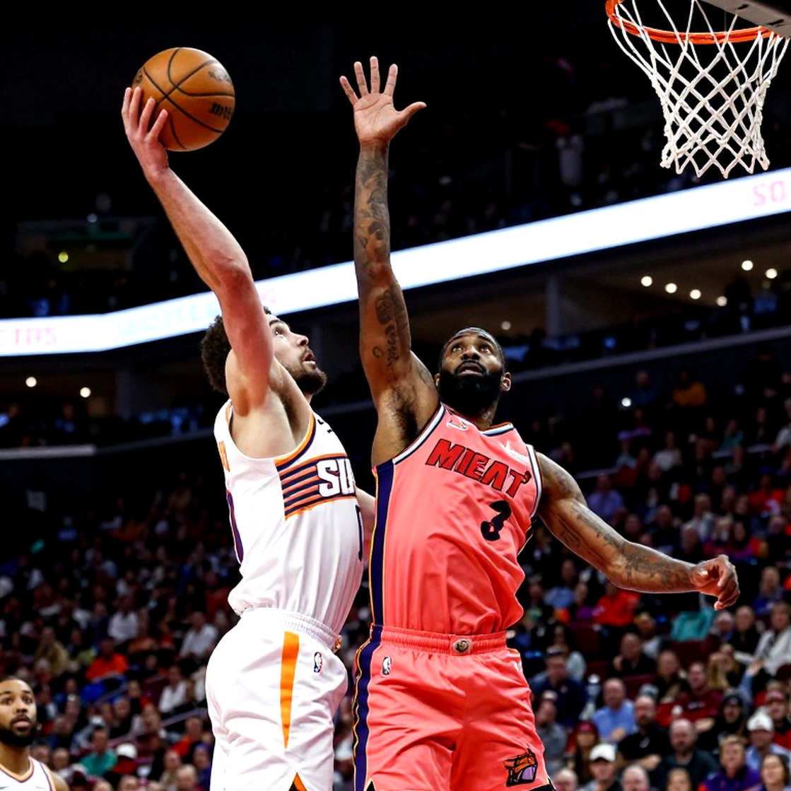 Jordan Hawkins và 5,1 điểm rơi tự do: Khi Grizzlies gạt bỏ một pick lottery