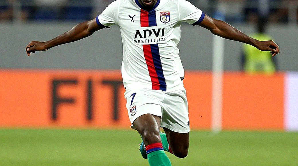 Cánh trái Chivas trước Clásico Tapatío: Bryan González, năm trận bỏ trống và khoảng lặng trong câu trả lời của Milito Cánh trái Chivas trước Clásico Tapatío: Bryan González, năm trận bỏ trống và khoảng lặng trong câu trả lời của Milito
